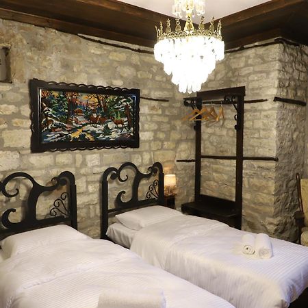 Vila Art Berat Castle Экстерьер фото