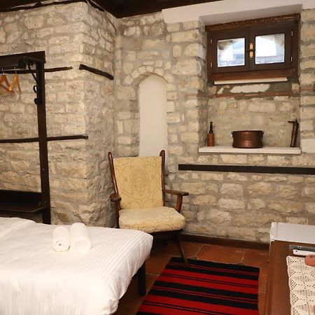 Vila Art Berat Castle Экстерьер фото