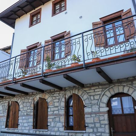 Vila Art Berat Castle Экстерьер фото